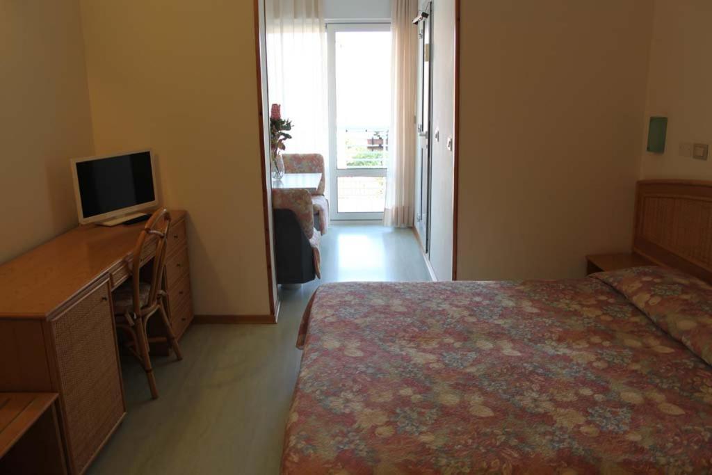 Hotel Capri Grado Exteriör bild