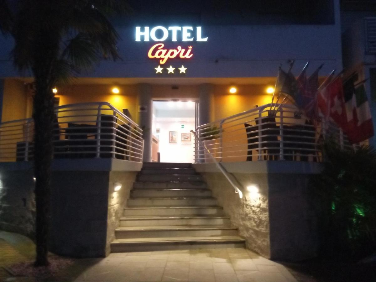 Hotel Capri Grado Exteriör bild