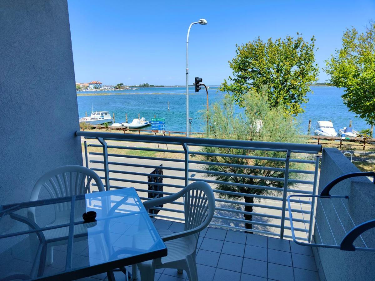 Hotel Capri Grado Exteriör bild